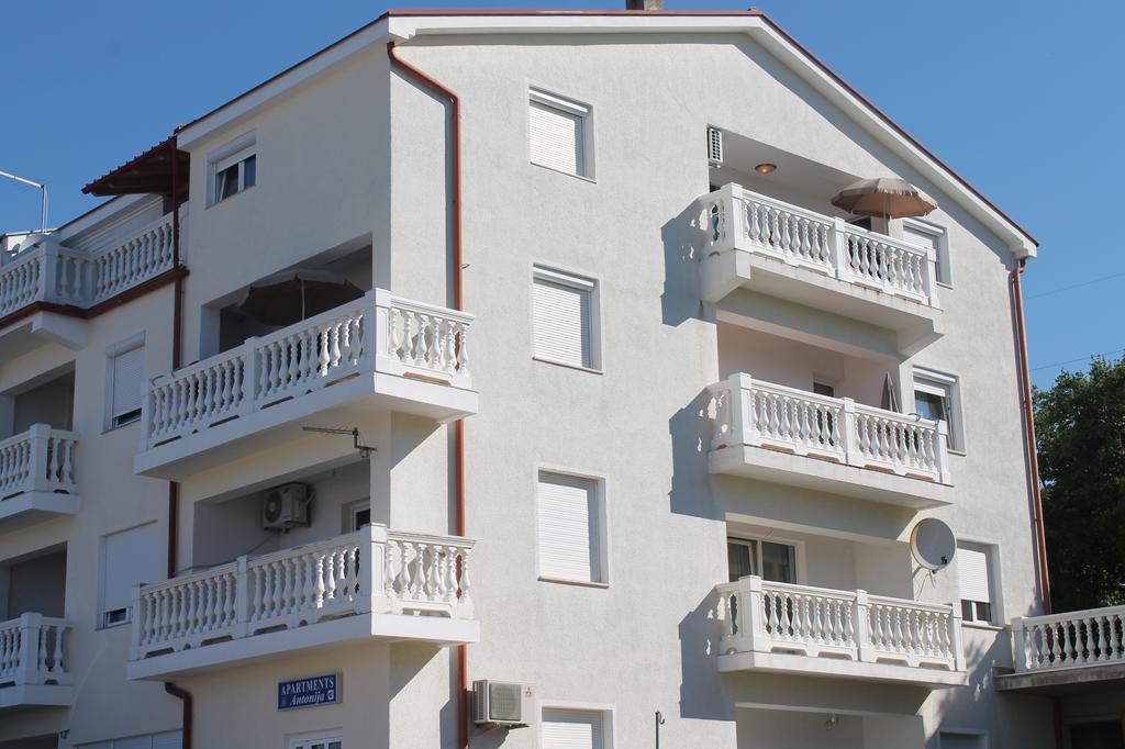 Apartments Antonija Crikvenica Eksteriør billede